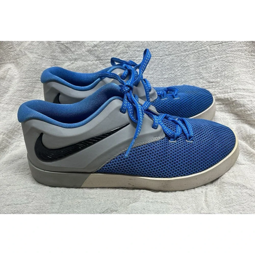 Nike Kid Vulcan Size 4.5